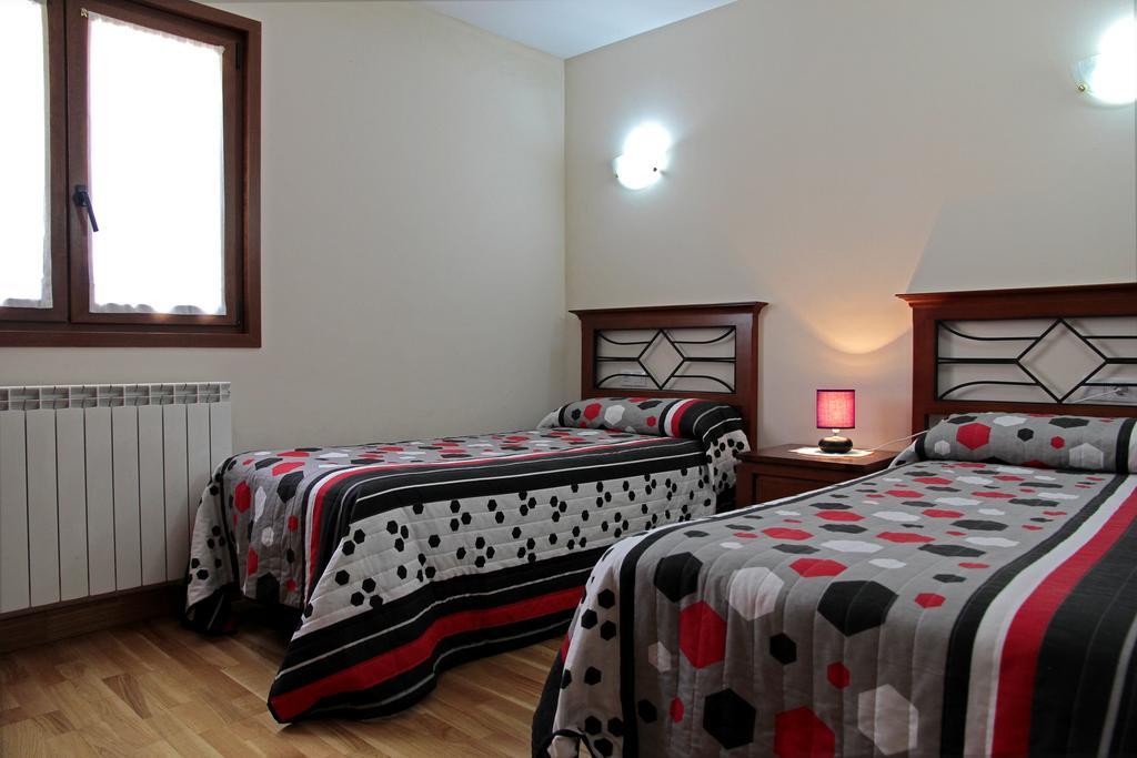 Apartamentos Irati Garralda Exteriör bild