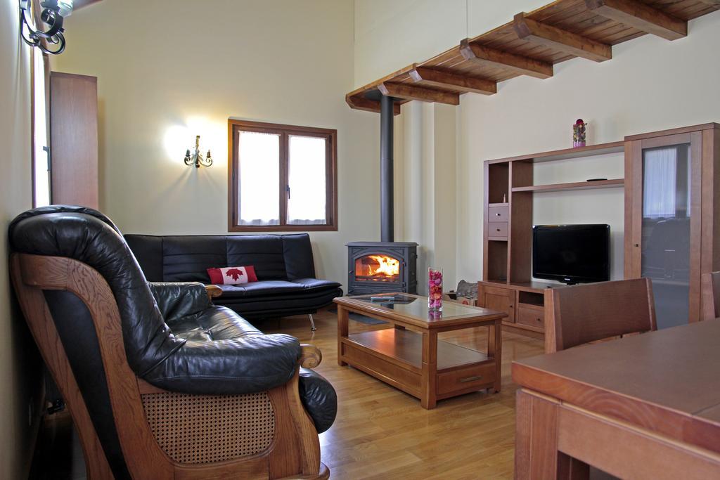 Apartamentos Irati Garralda Exteriör bild
